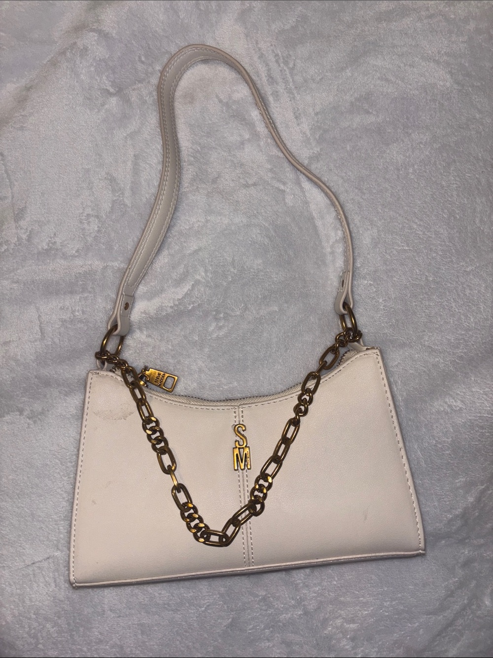 Steve Madden Cream Shoulder Bag with Gold Chain Accent